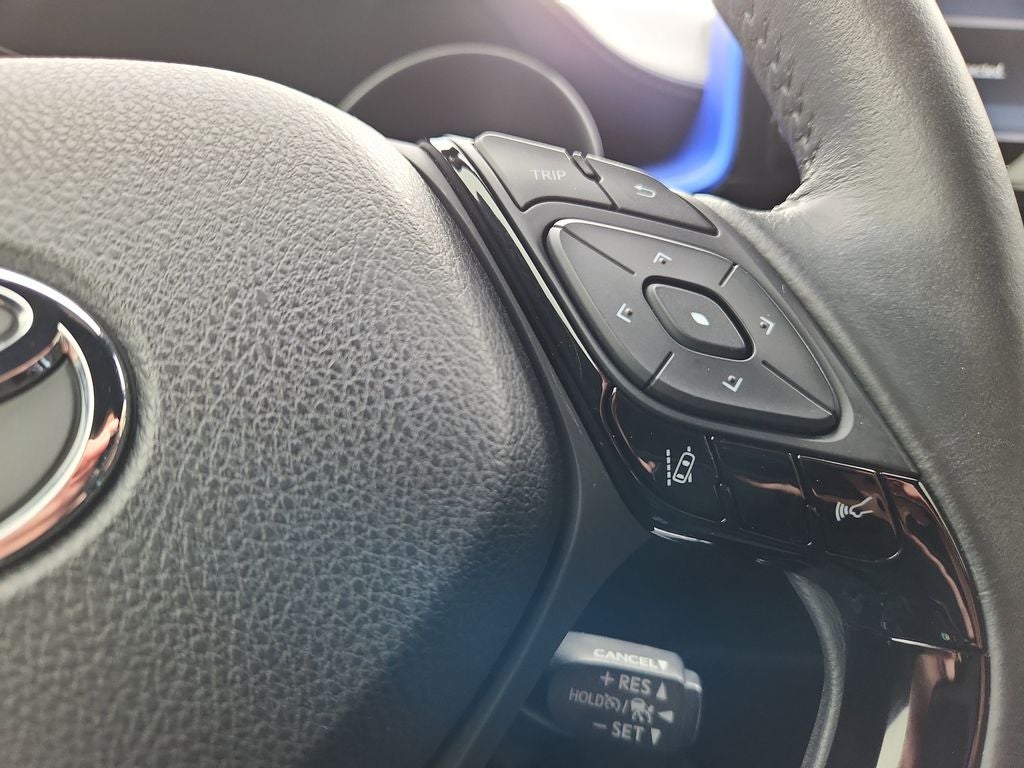 2021 Toyota C-HR XLE