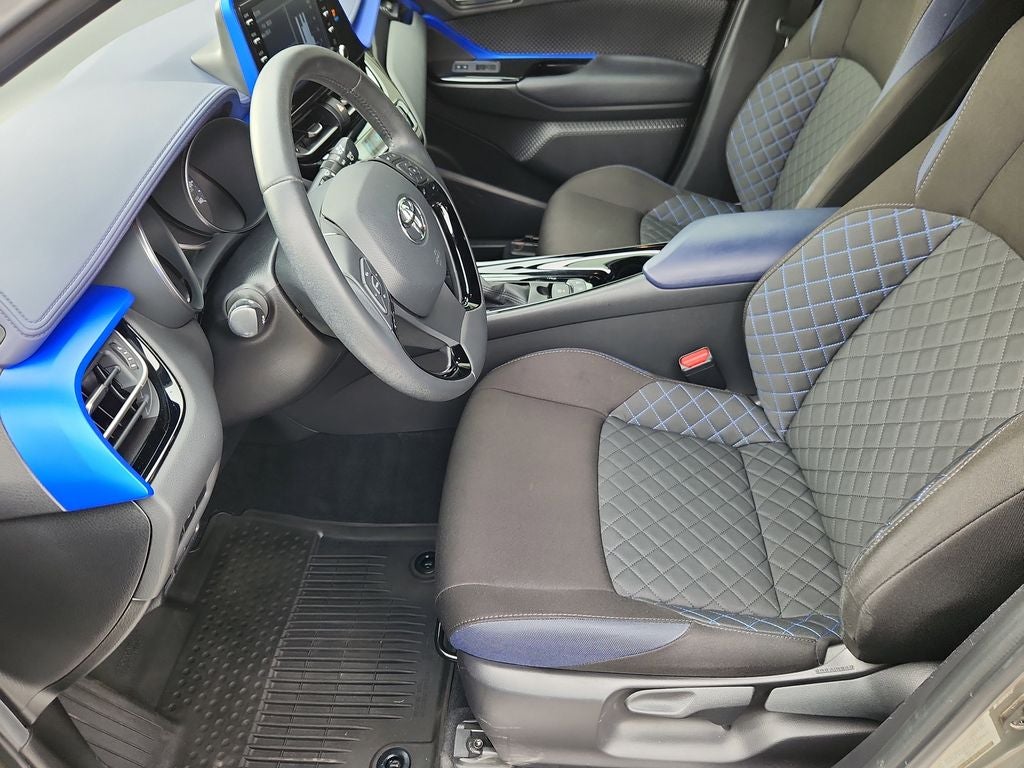 2021 Toyota C-HR XLE