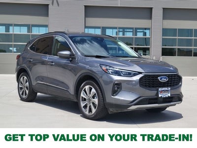 2025 Ford Escape Platinum