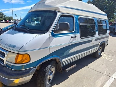 1999 Dodge Ram Van Base