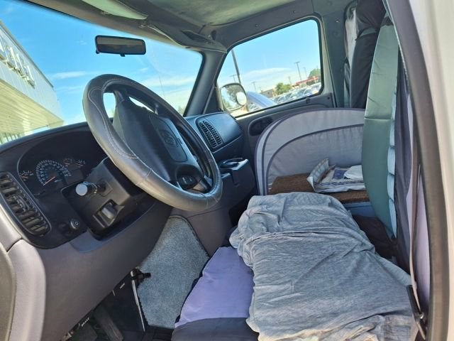 1999 Dodge Ram Van Base