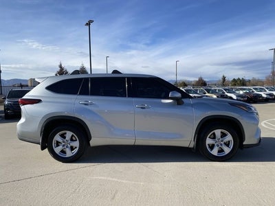 2021 Toyota Highlander LE
