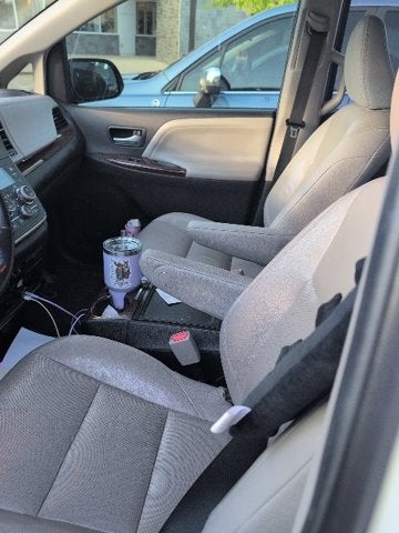 2017 Toyota Sienna Base