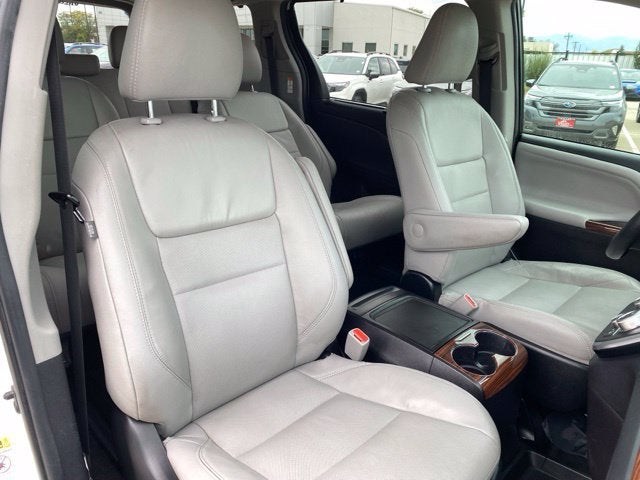 2017 Toyota Sienna Limited Premium