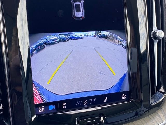 2023 Volvo XC60 Plus Bright Theme