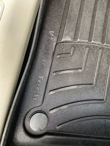 2023 Volvo XC60 Plus Bright Theme