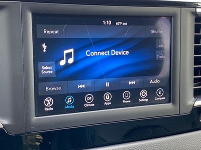 2021 Chrysler Voyager LXI