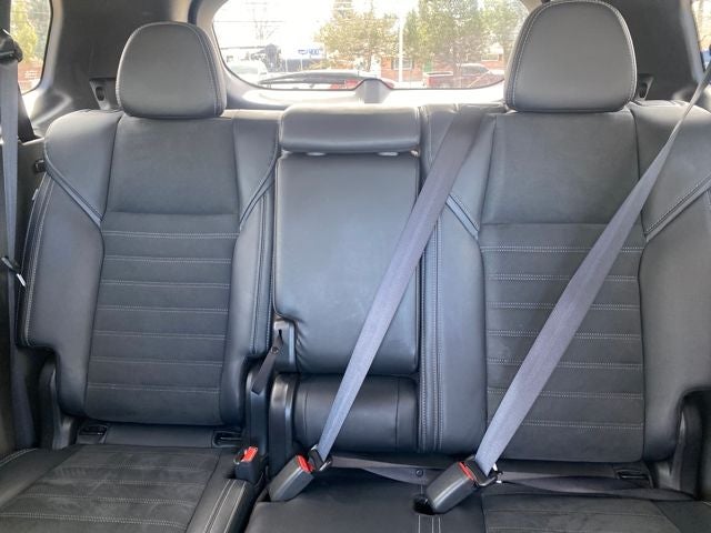 2024 Mitsubishi Outlander Base