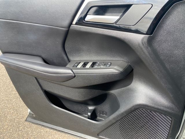 2024 Mitsubishi Outlander Base