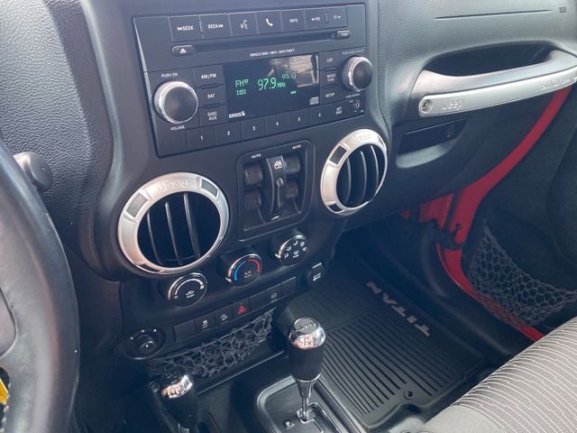2012 Jeep Wrangler Unlimited Sahara