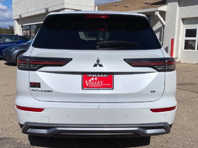 2025 Mitsubishi Outlander SE