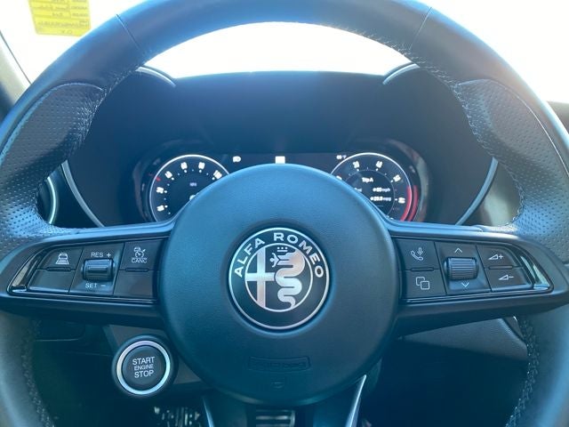 2024 Alfa Romeo Giulia Ti