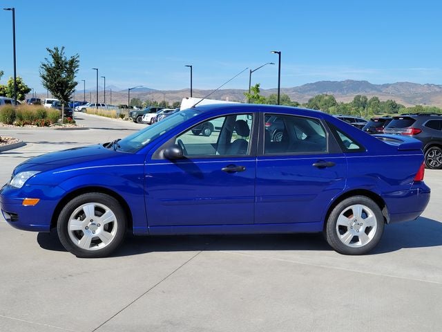 2005 Ford Focus ZX4