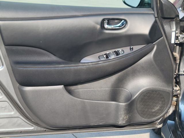 2025 Nissan Leaf S