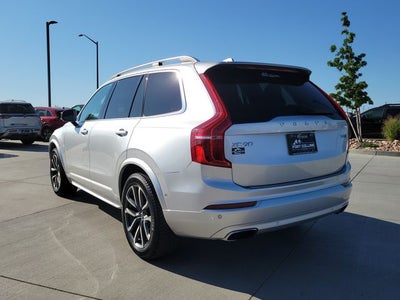 2017 Volvo XC90 T6 Momentum